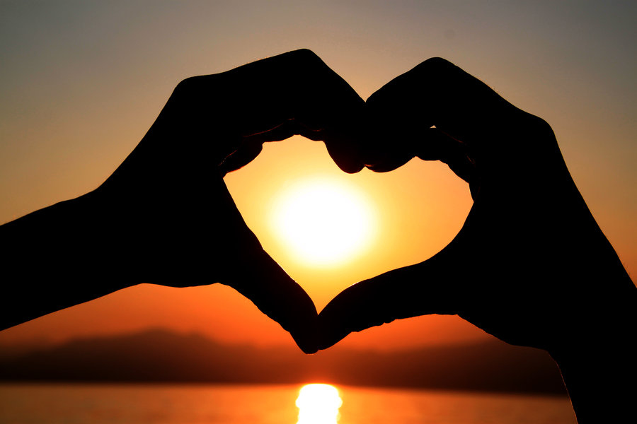 2 用心做事，真情服務(wù).jpg